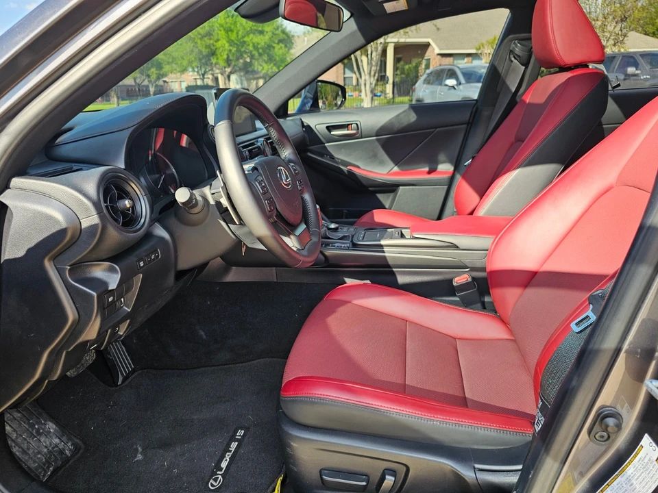 2024 Lexus IS 3rd Gen - Image 16 of 20