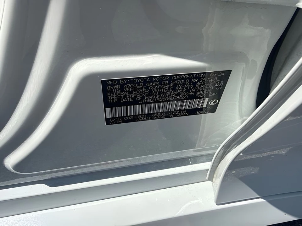 2024 Lexus IS 3rd Gen - Image 23 of 24