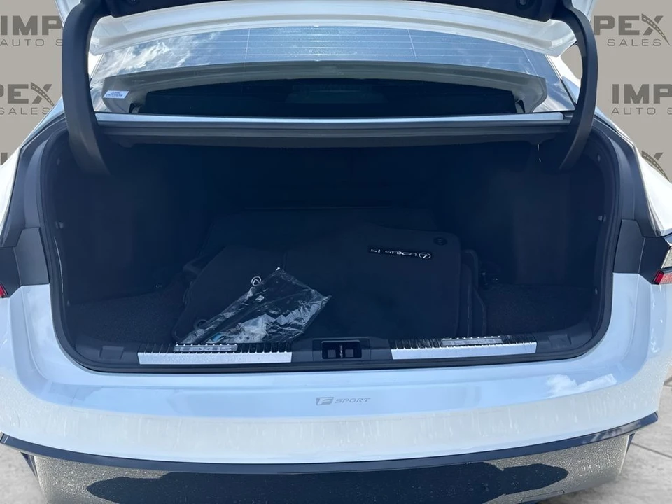 2024 Lexus IS 3rd Gen - Image 19 of 24