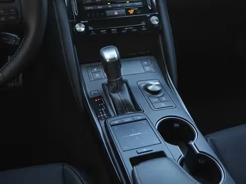 2024 Lexus IS 3rd Gen - Image 19 of 19