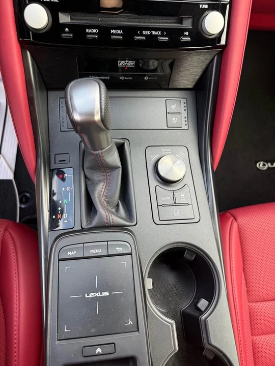 2024 Lexus IS 3rd Gen - Image 19 of 20