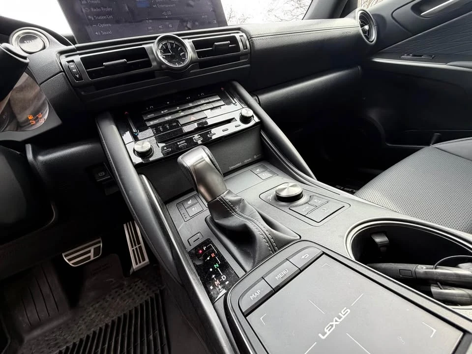 2024 Lexus IS 3rd Gen - Image 5 of 12