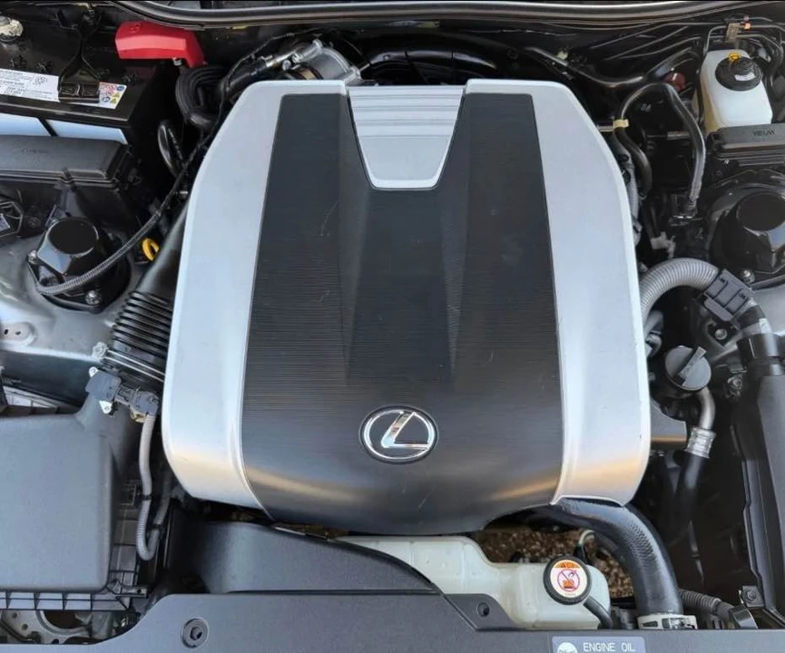 2024 Lexus IS 3rd Gen - Image 4 of 8