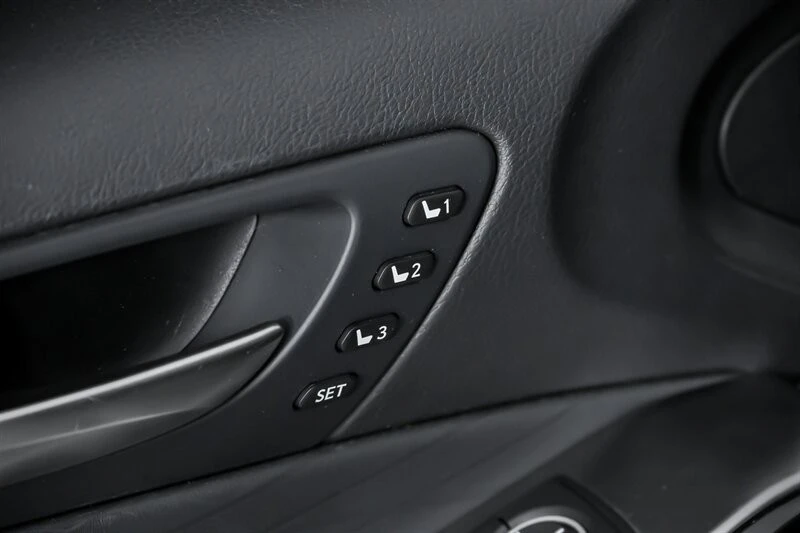 2024 Lexus IS 3rd Gen - Image 19 of 21