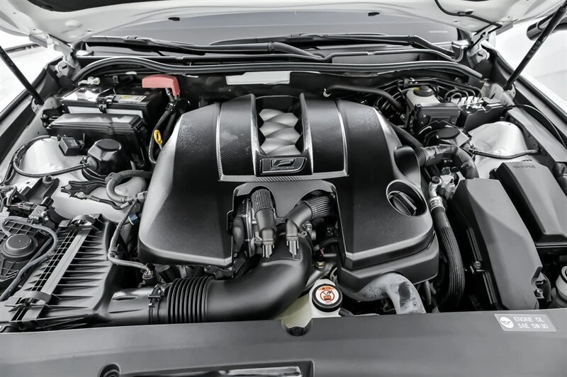 2024 Lexus IS 3rd Gen - Image 17 of 21