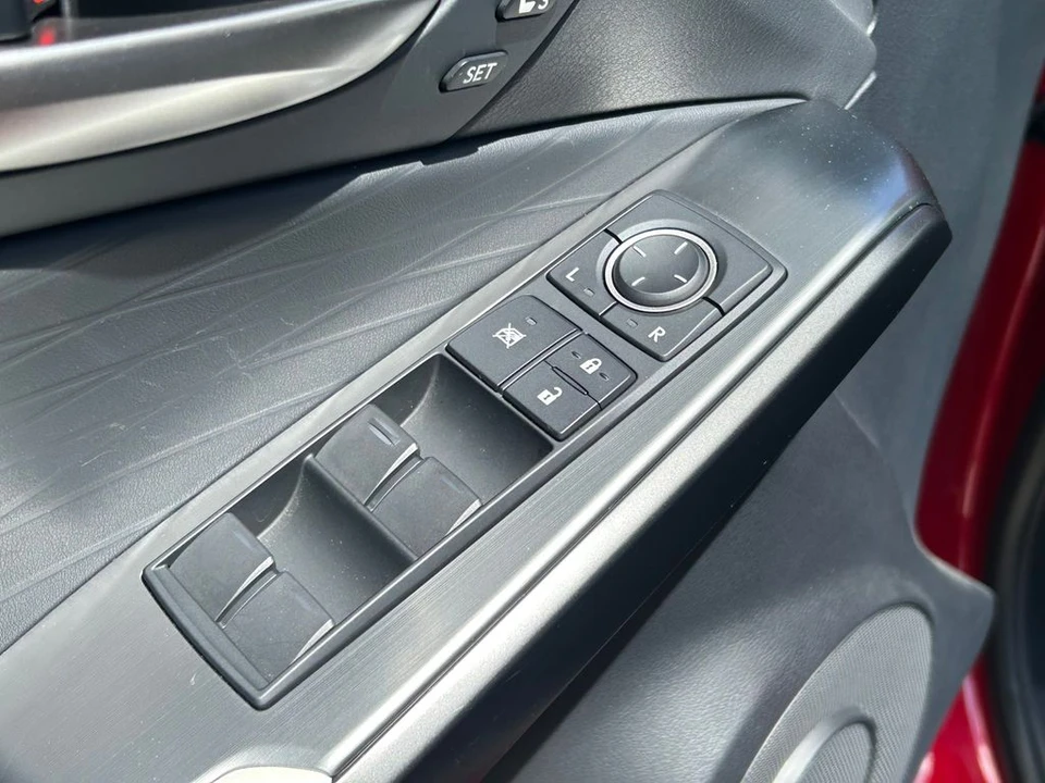 2024 Lexus IS - Image 22 of 31