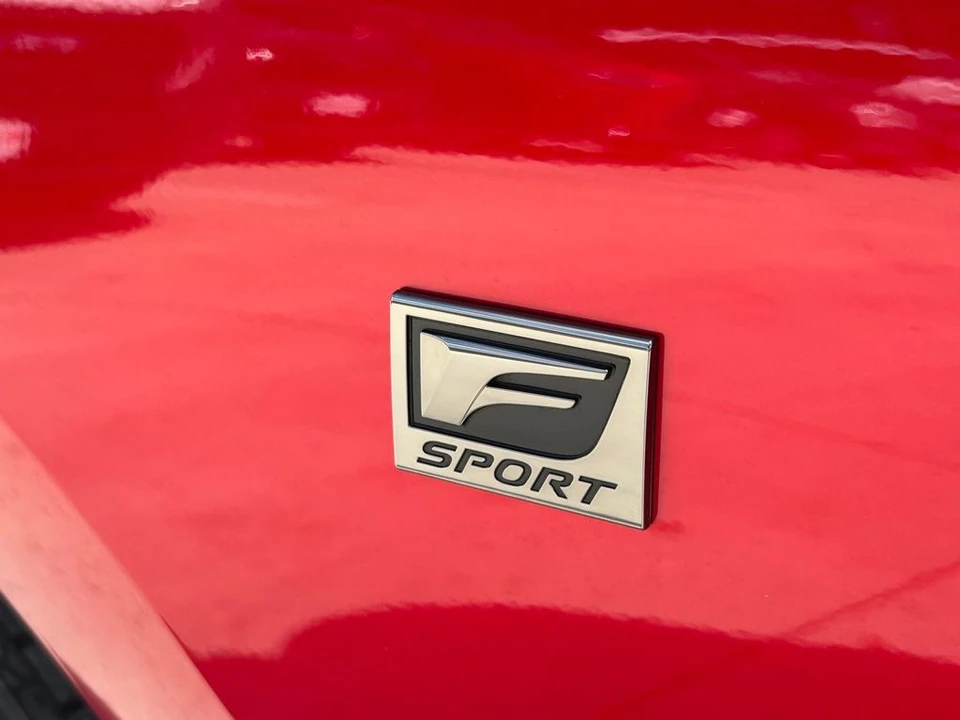 2024 Lexus IS - Image 15 of 31