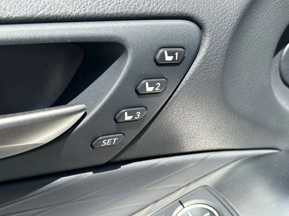 2024 Lexus IS - Image 23 of 31