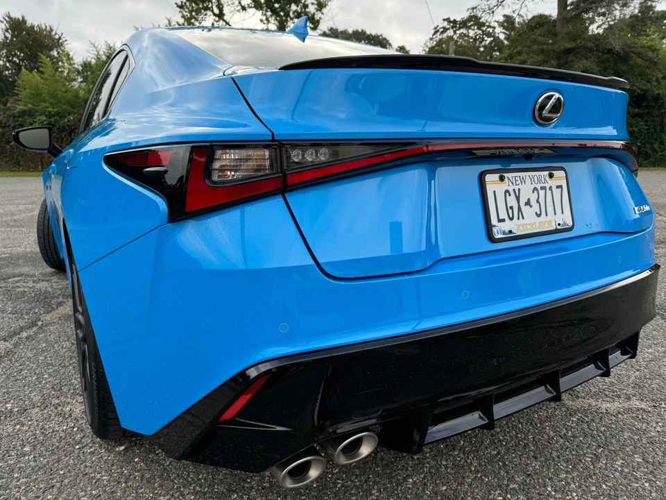 2024 Lexus IS 3rd Gen - Image 10 of 31