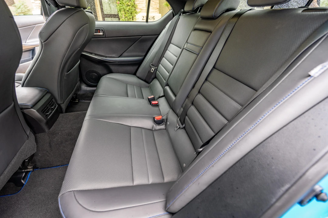 2024 Lexus IS 3rd Gen - Image 27 of 31