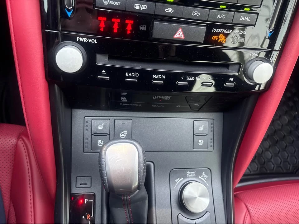 2024 Lexus IS 3rd Gen - Image 15 of 19