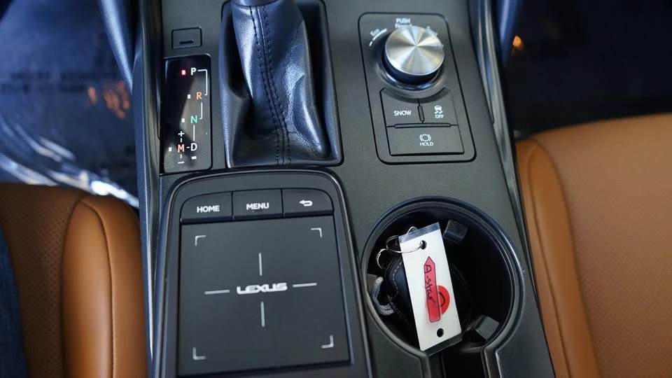 2024 Lexus IS 3rd Gen - Image 17 of 20