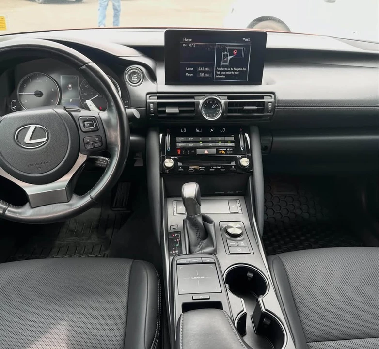 2024 Lexus IS 3rd Gen - Image 5 of 9