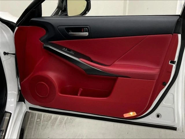 2024 Lexus IS 3rd Gen - Image 19 of 31