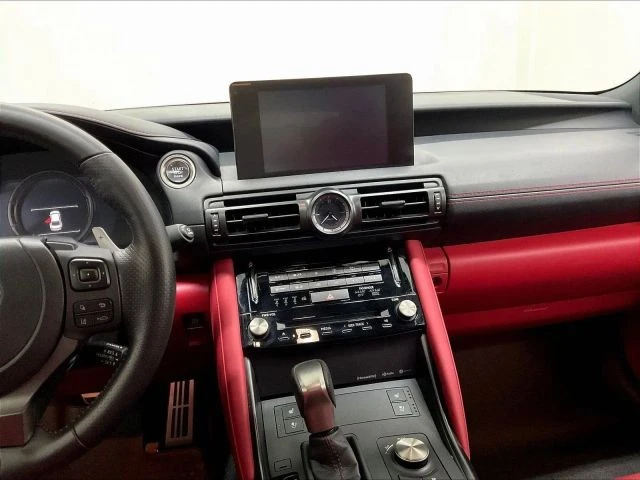2024 Lexus IS 3rd Gen - Image 24 of 31
