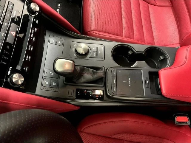 2024 Lexus IS 3rd Gen - Image 25 of 31