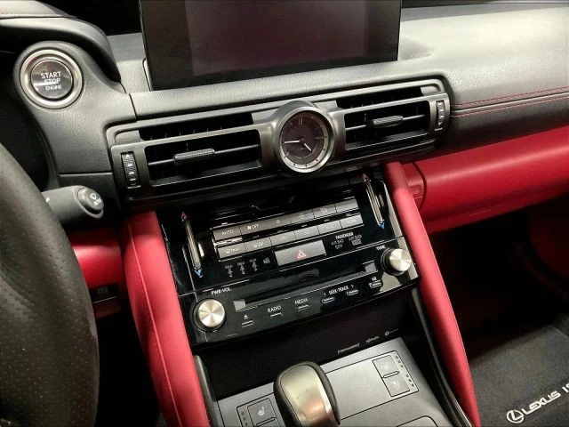 2024 Lexus IS 3rd Gen - Image 26 of 31
