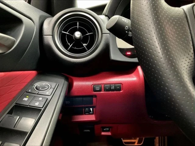 2024 Lexus IS 3rd Gen - Image 27 of 31