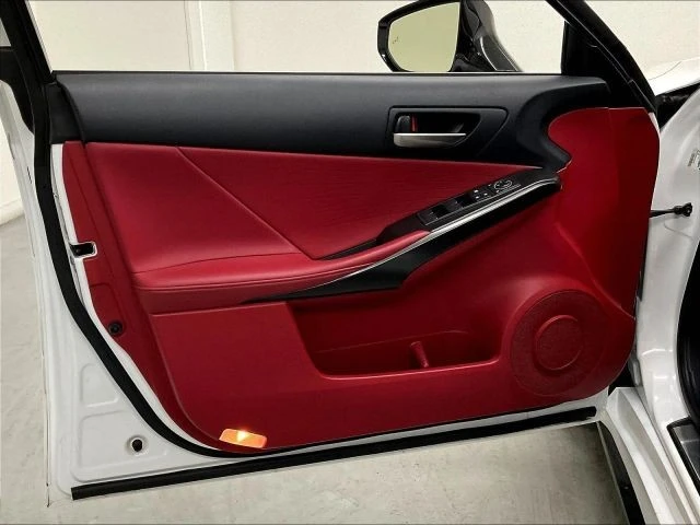 2024 Lexus IS 3rd Gen - Image 18 of 31