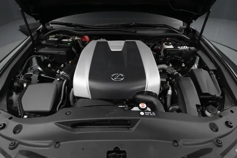 2024 Lexus IS 3rd Gen - Image 17 of 19