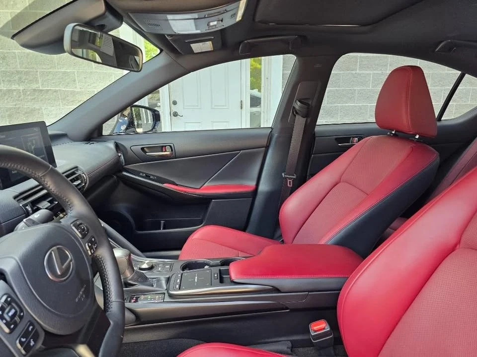 2024 Lexus IS 3rd Gen - Image 15 of 20