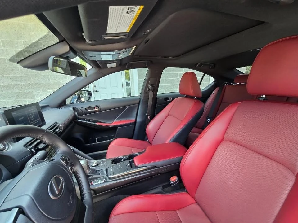 2024 Lexus IS 3rd Gen - Image 18 of 20