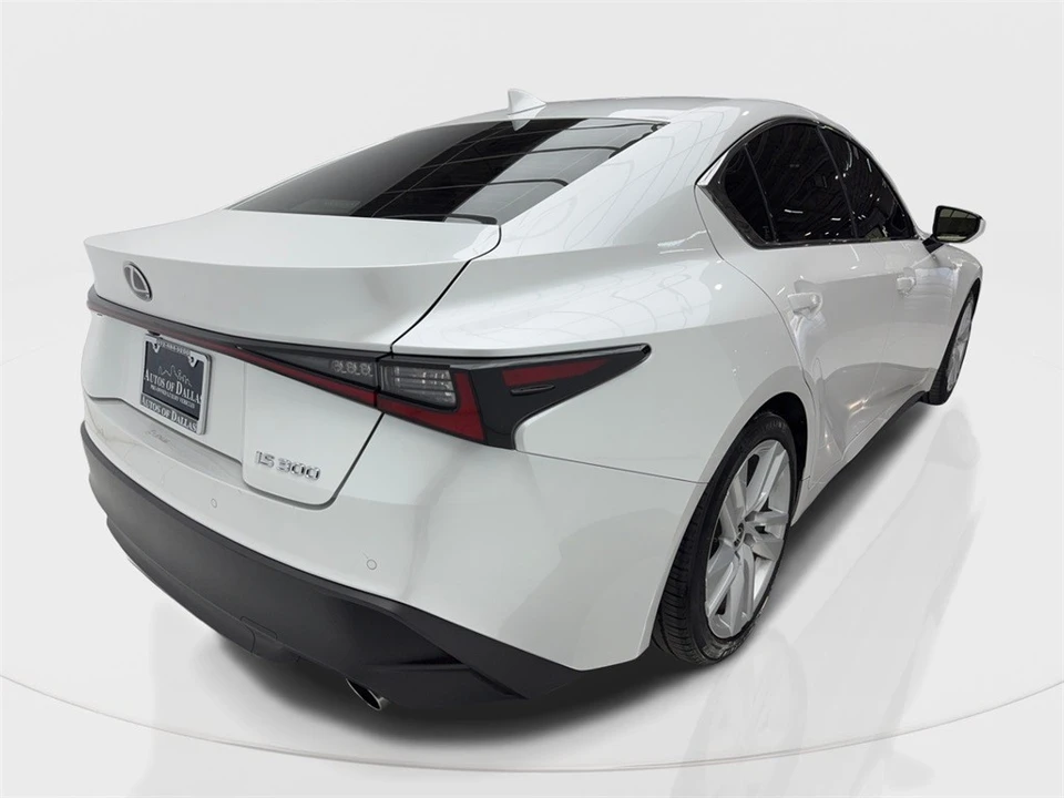 2024 Lexus IS 3rd Gen - Image 9 of 12