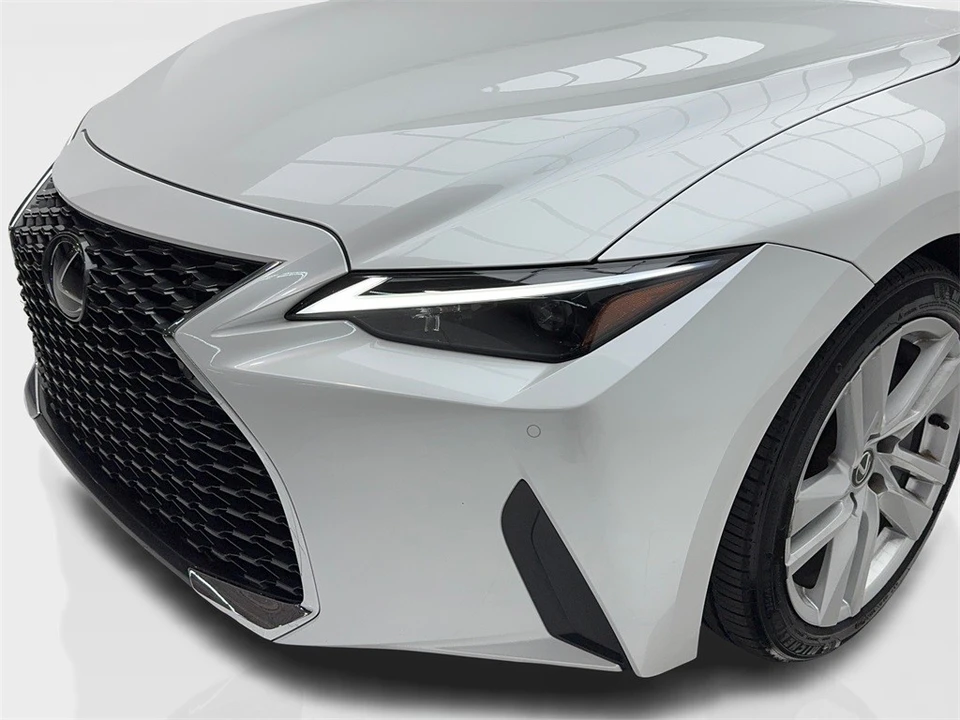 2024 Lexus IS 3rd Gen - Image 5 of 12