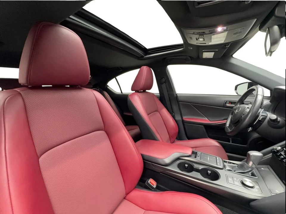 2024 Lexus IS 3rd Gen - Image 30 of 31