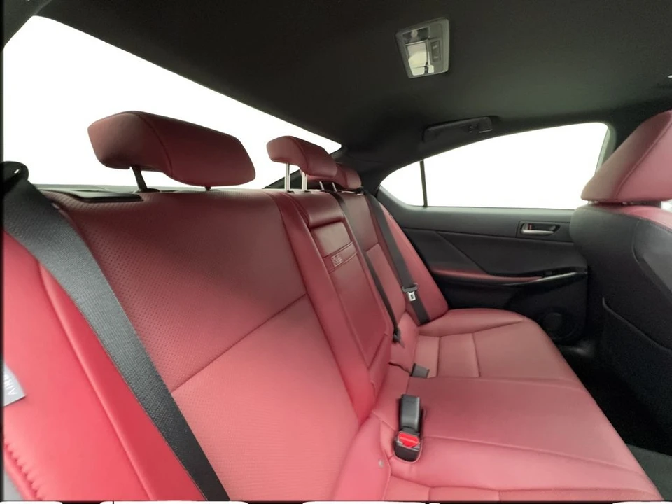 2024 Lexus IS 3rd Gen - Image 26 of 31