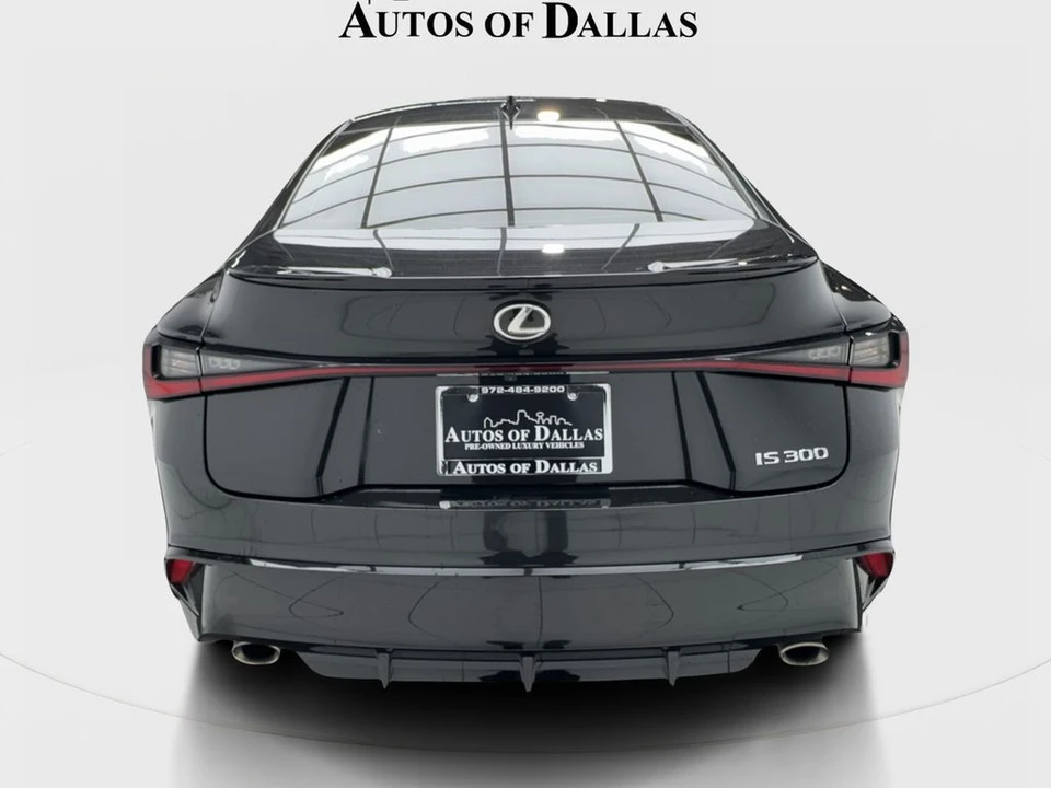 2024 Lexus IS 3rd Gen - Image 9 of 31