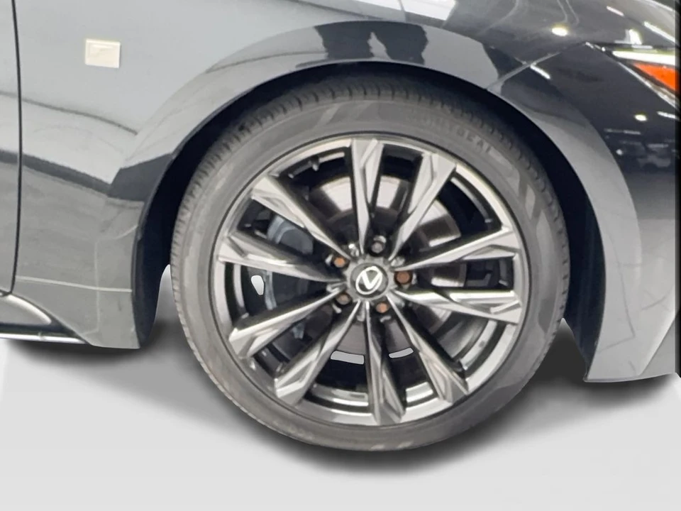 2024 Lexus IS 3rd Gen - Image 14 of 31