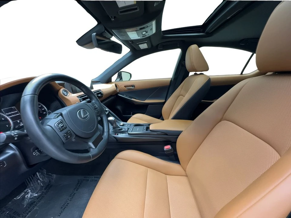 2024 Lexus IS 3rd Gen - Image 20 of 31