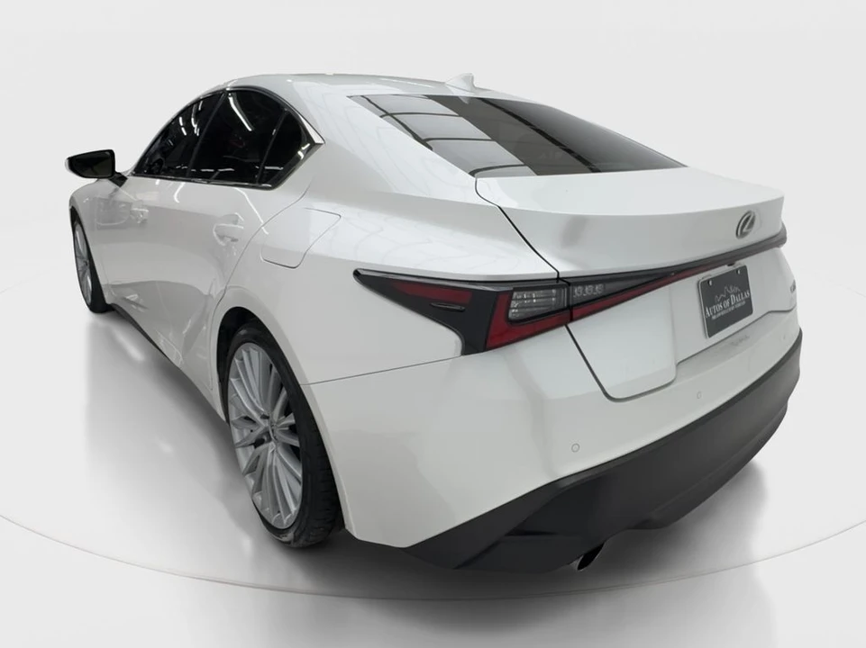 2024 Lexus IS 3rd Gen - Image 10 of 31