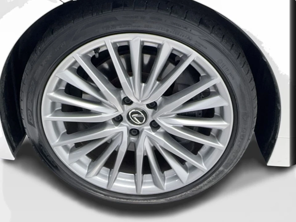 2024 Lexus IS 3rd Gen - Image 13 of 31