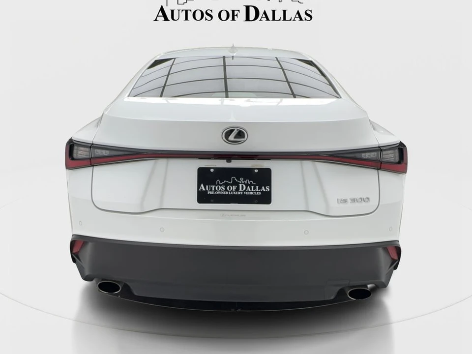 2024 Lexus IS 3rd Gen - Image 9 of 31