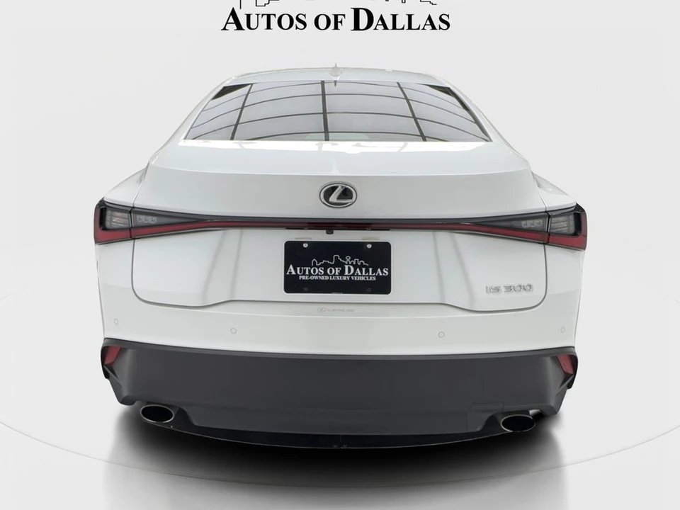 2024 Lexus IS 3rd Gen - Image 9 of 31