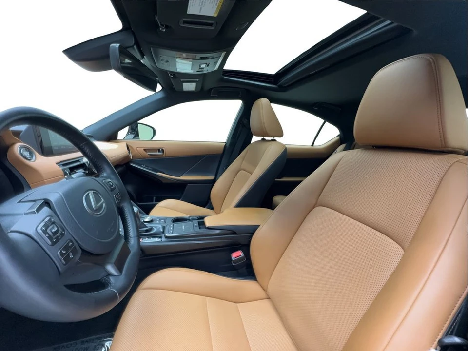 2024 Lexus IS 3rd Gen - Image 19 of 31