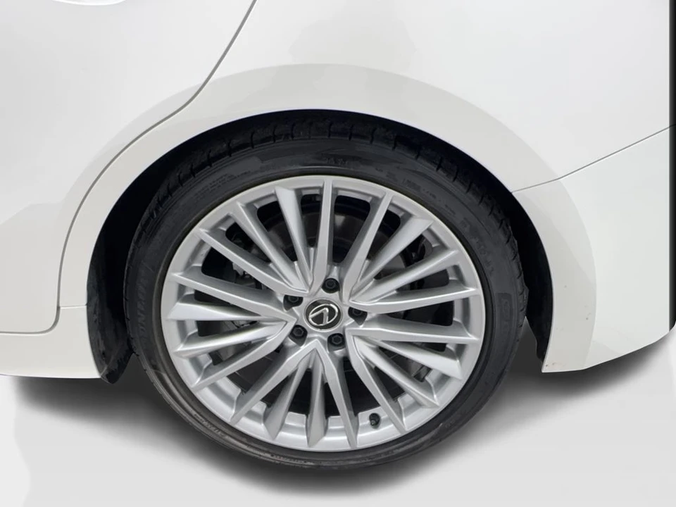 2024 Lexus IS 3rd Gen - Image 12 of 31
