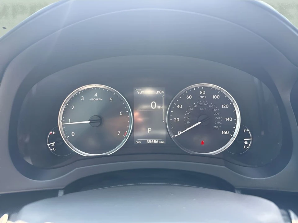 2024 Lexus IS 3rd Gen - Image 15 of 24