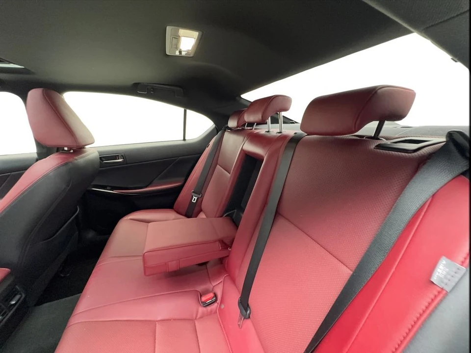 2024 Lexus IS 3rd Gen - Image 25 of 31