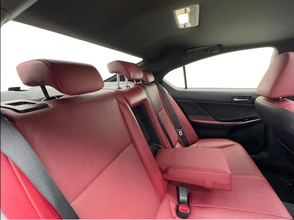 2024 Lexus IS 3rd Gen - Image 28 of 31