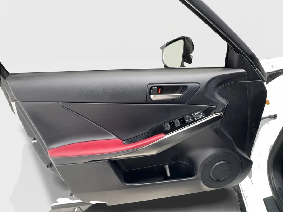 2024 Lexus IS 3rd Gen - Image 23 of 31