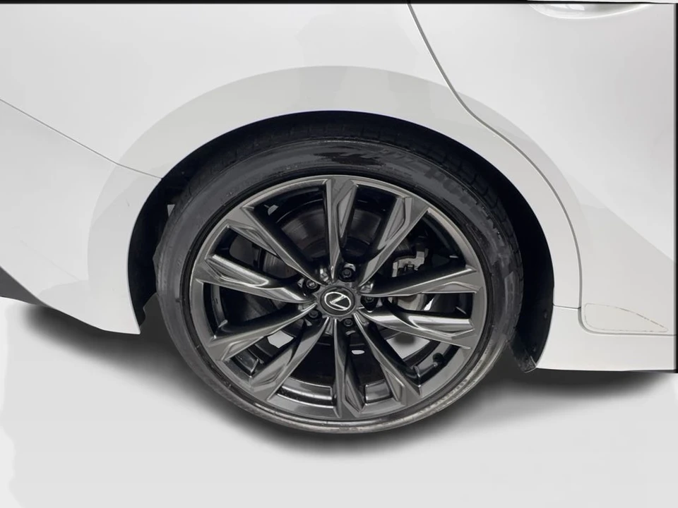 2024 Lexus IS 3rd Gen - Image 16 of 31