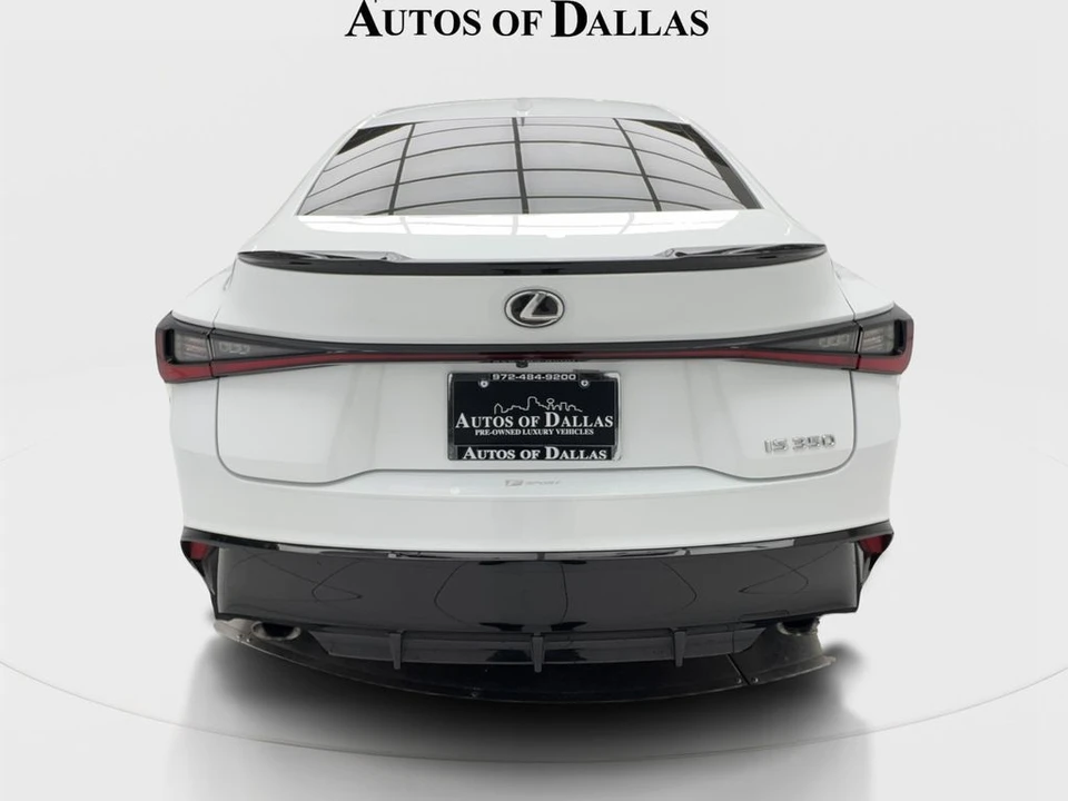 2024 Lexus IS 3rd Gen - Image 9 of 31
