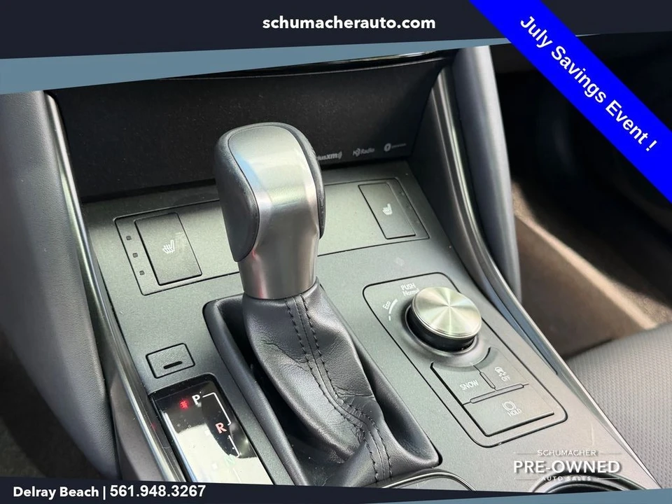 2024 Lexus IS 3rd Gen - Image 24 of 31