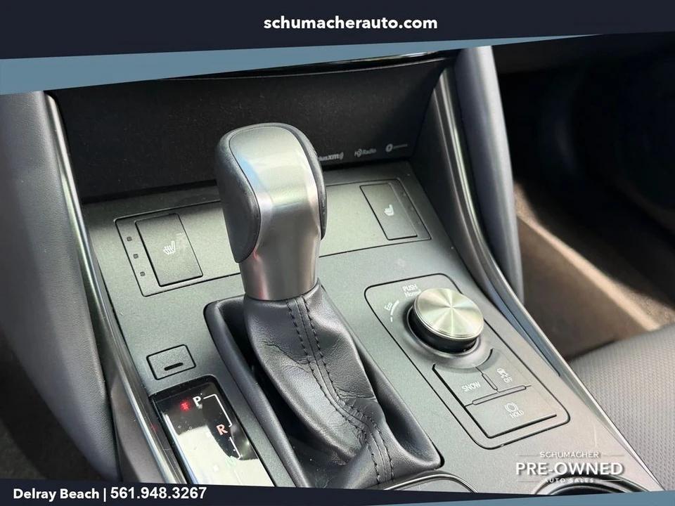 2024 Lexus IS 3rd Gen - Image 24 of 31