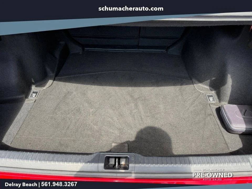 2024 Lexus IS 3rd Gen - Image 16 of 31
