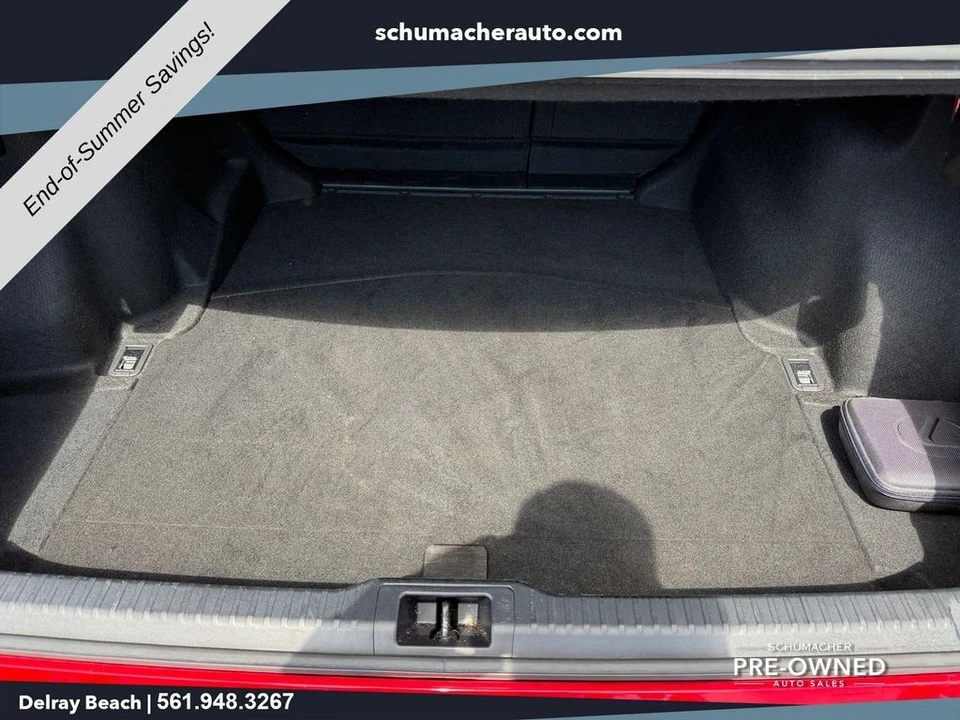 2024 Lexus IS 3rd Gen - Image 16 of 31