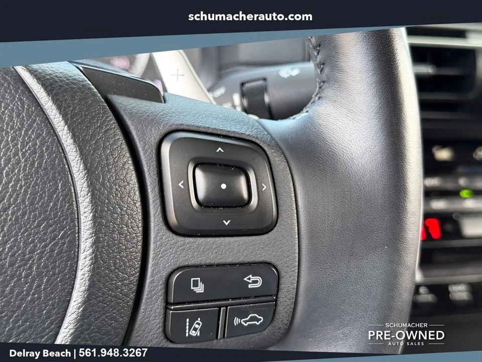 2024 Lexus IS 3rd Gen - Image 26 of 31